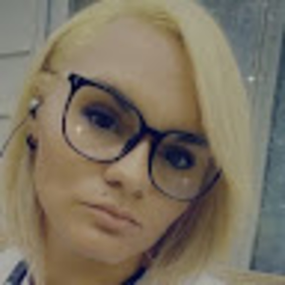 Meet your Posher, Jenn